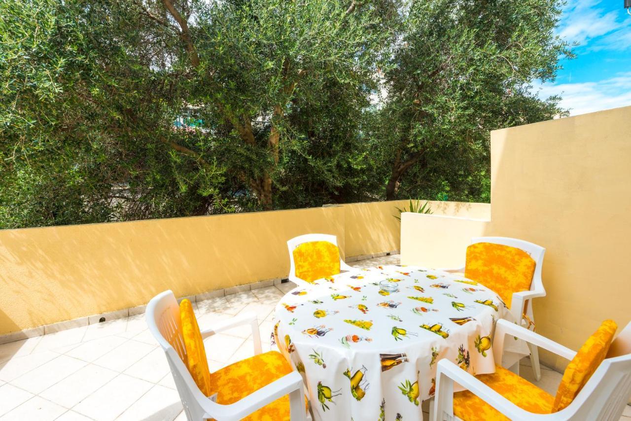 2 Bdrm Amore Дубровник Екстериор снимка